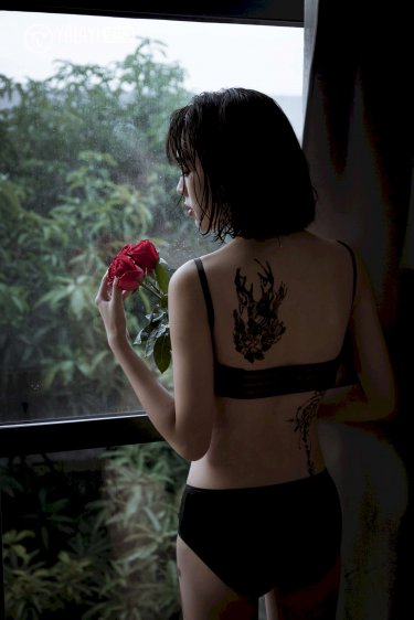 觉得隔布顶住花蕊